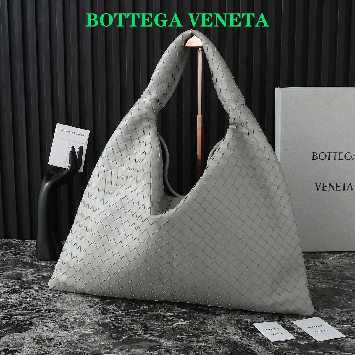 Bottega Veneta Style Leather Bag Lookbook Reference image 1