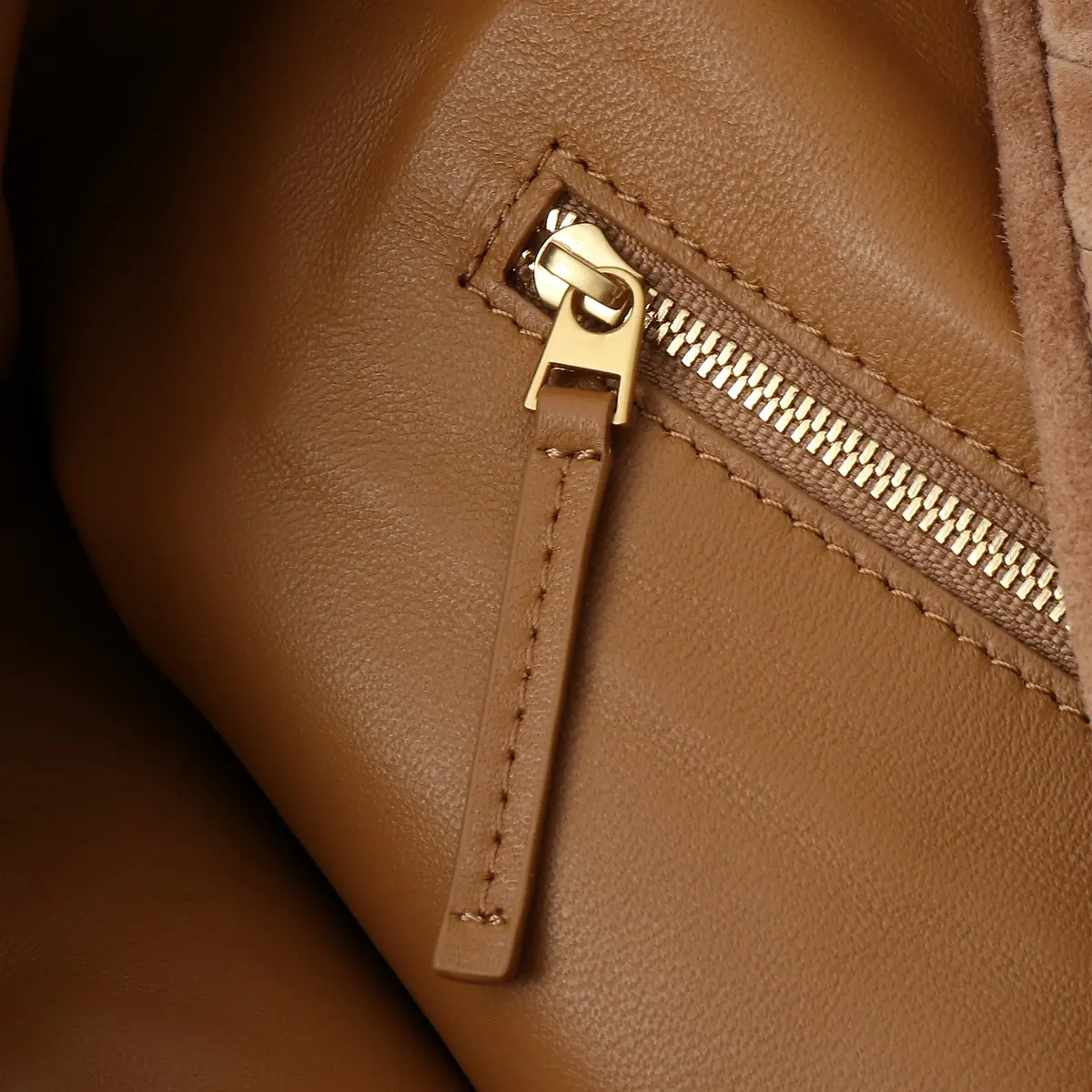 Bottega Veneta Style Leather Bag Lookbook Reference image 6
