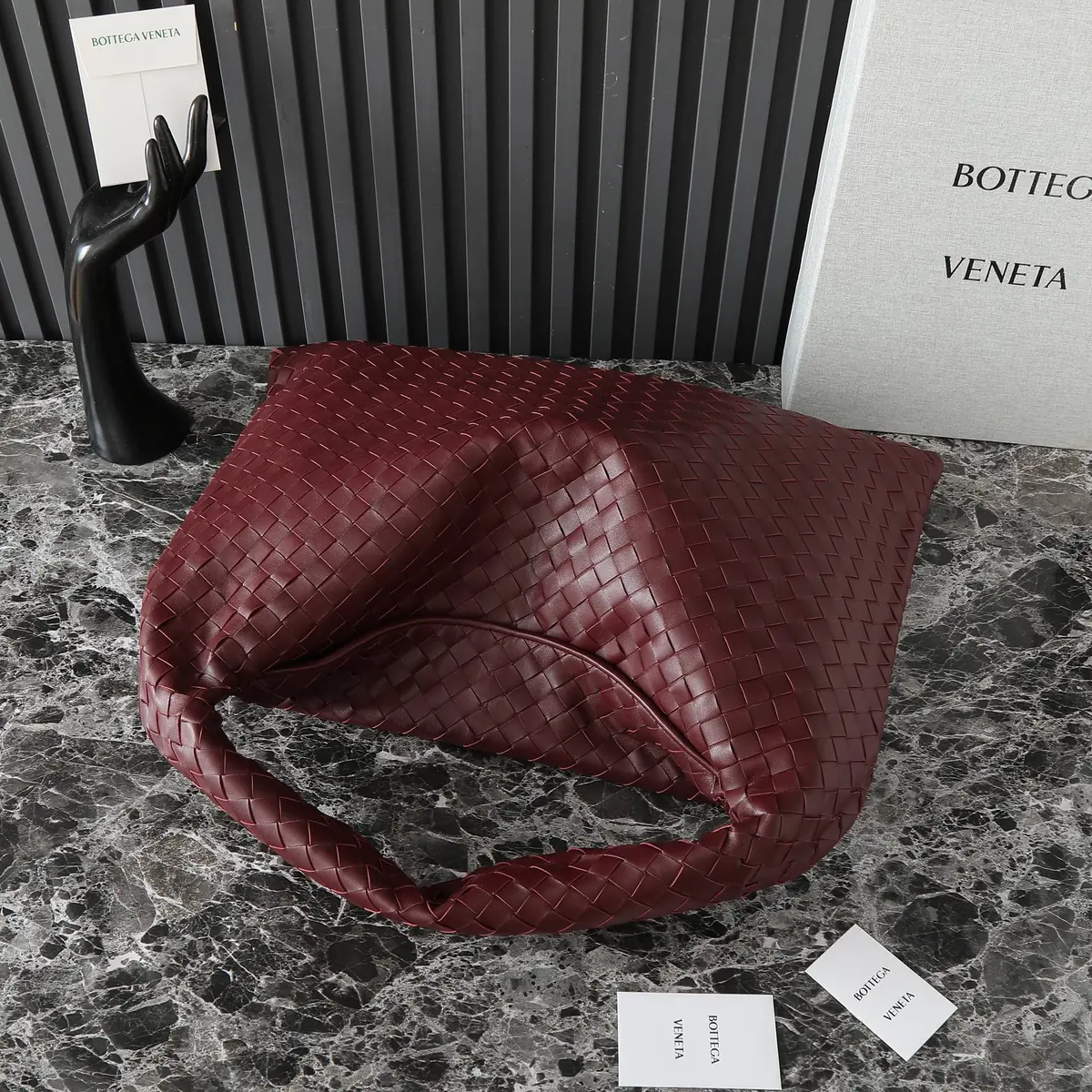 Bottega Veneta Style Leather Bag Lookbook Reference image 6