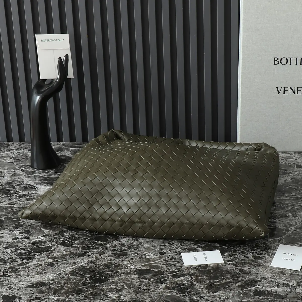 Bottega Veneta Style Leather Bag Lookbook Reference image 4