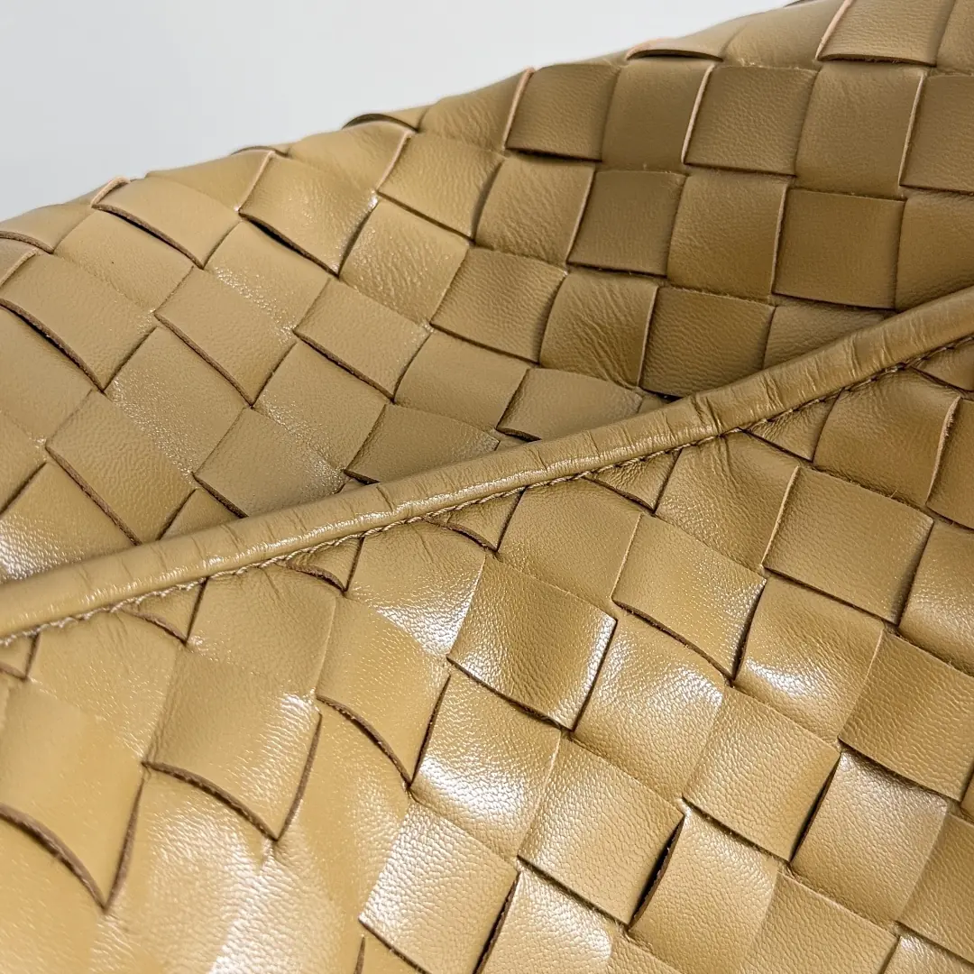 Bottega Veneta Style Leather Bag Lookbook Reference image 6