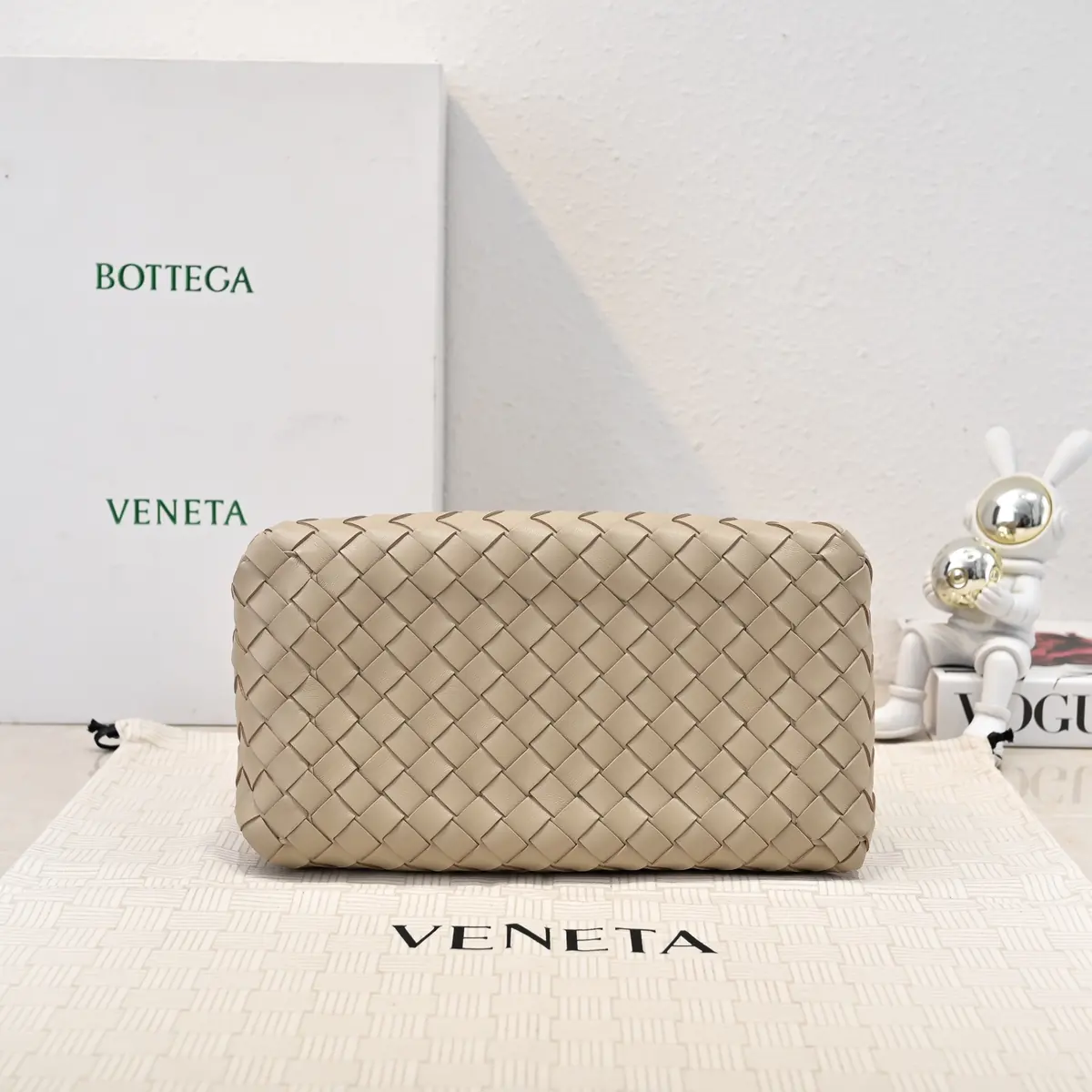 Bottega Veneta Style Leather Bag Lookbook Reference image 5