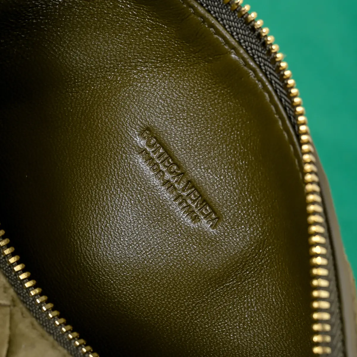 Bottega Veneta Style Leather Bag Lookbook Reference image 6