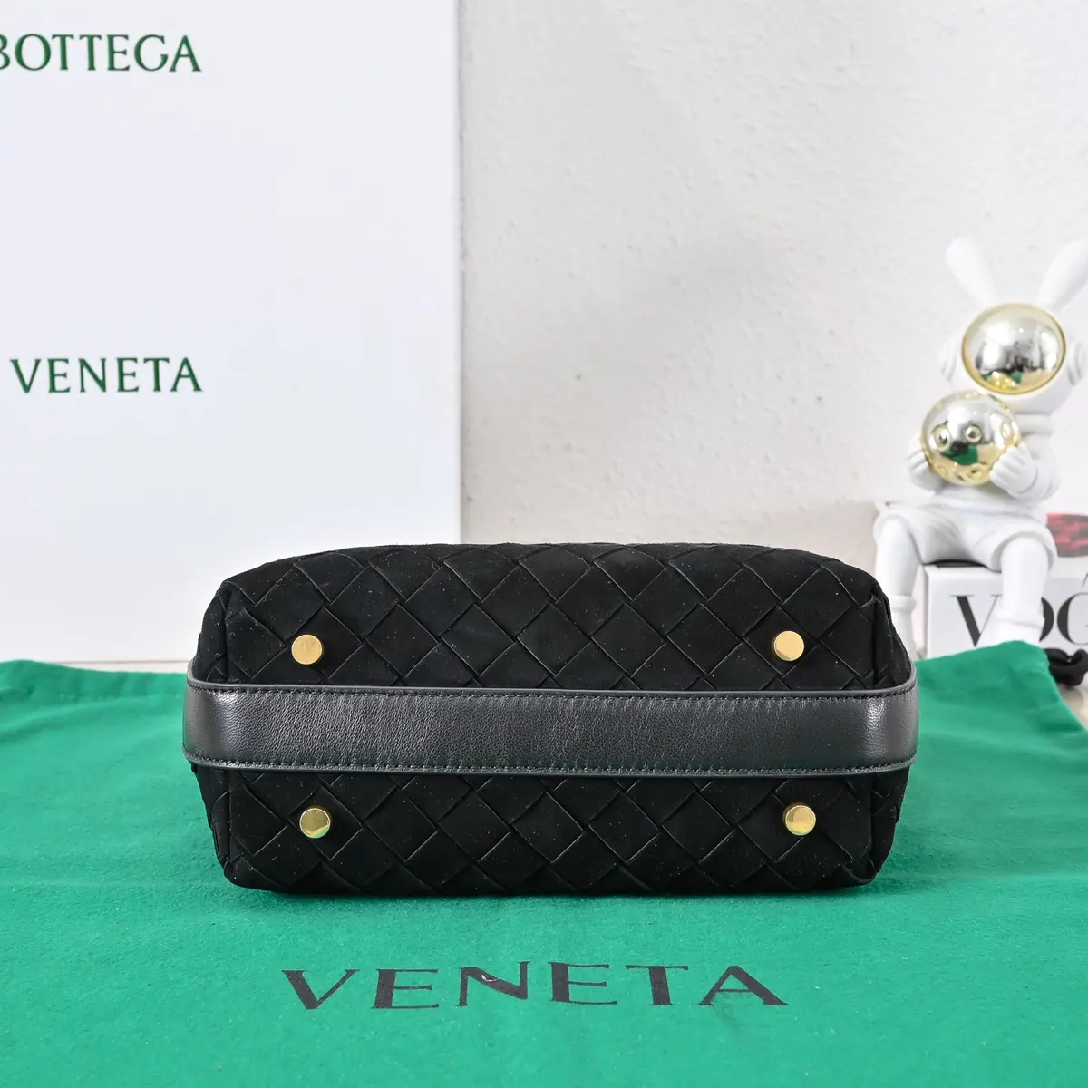 Bottega Veneta Style Leather Bag Lookbook Reference image 5