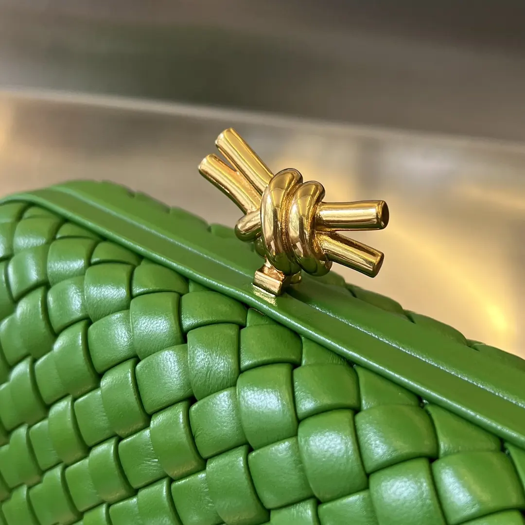 Bottega Veneta Style Leather Clutch Lookbook Reference image 5