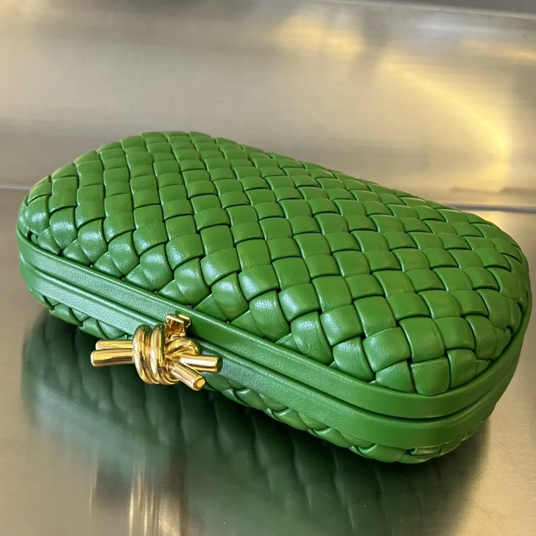 Bottega Veneta Style Leather Clutch Lookbook Reference image 6