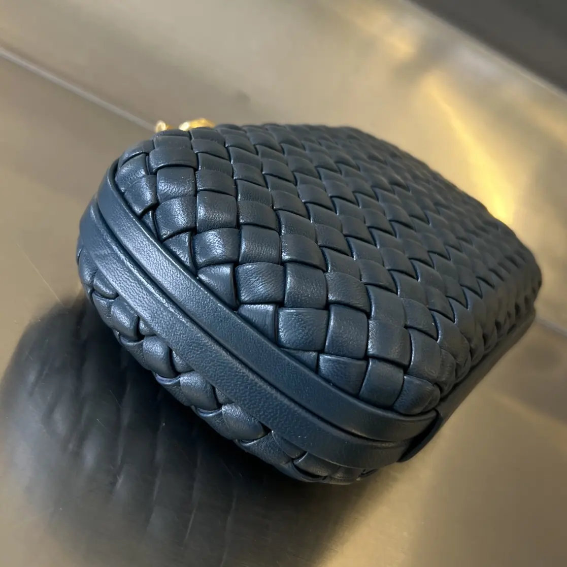 Bottega Veneta Style Leather Clutch Lookbook Reference image 2