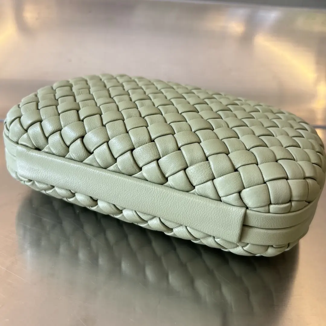 Bottega Veneta Style Leather Clutch Lookbook Reference image 5
