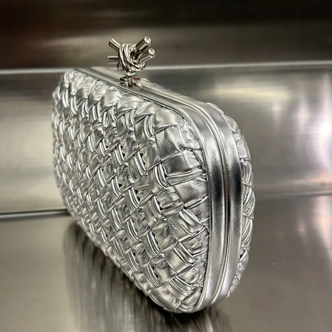 Bottega Veneta Style Leather Clutch Lookbook Reference image 2