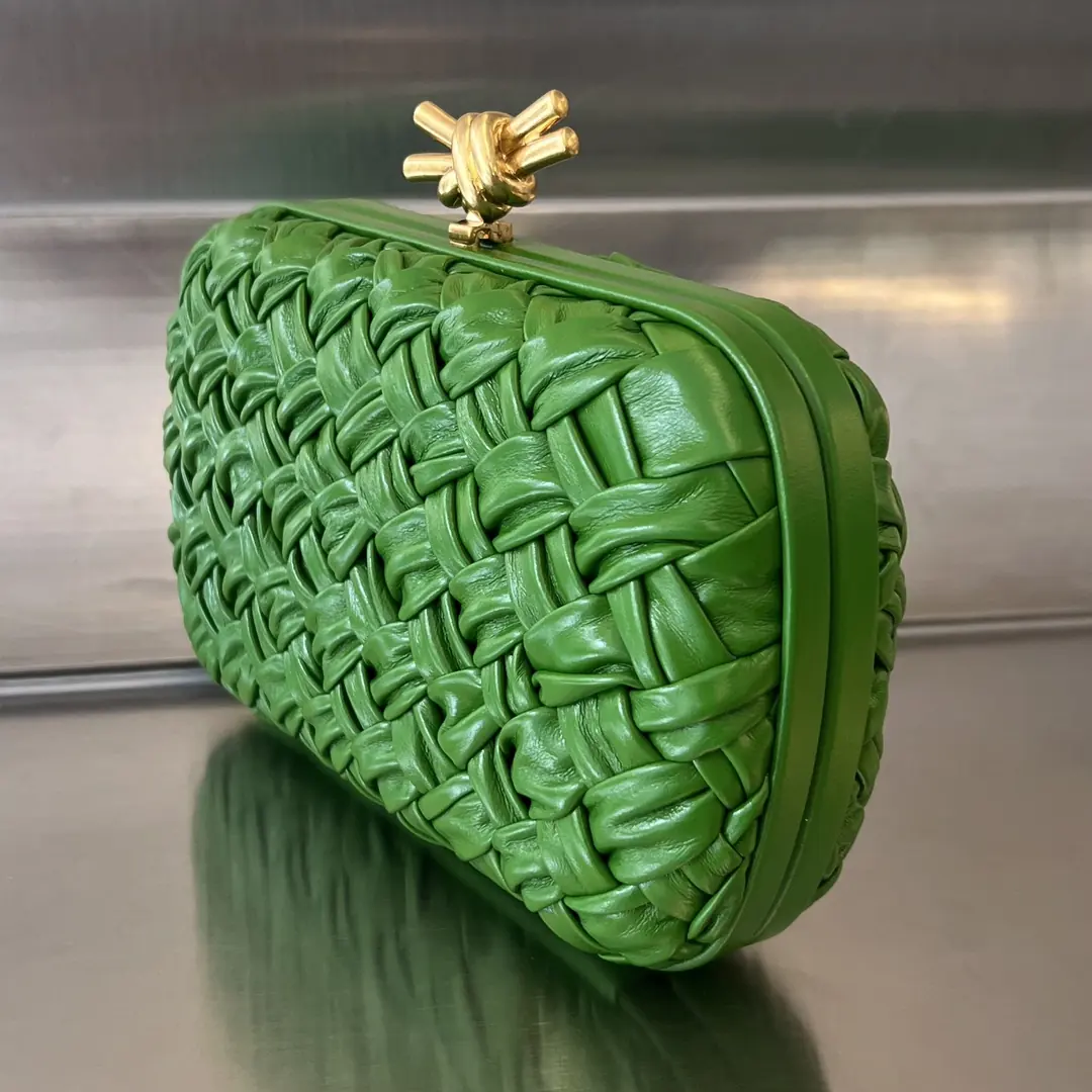 Bottega Veneta Style Leather Clutch Lookbook Reference image 2
