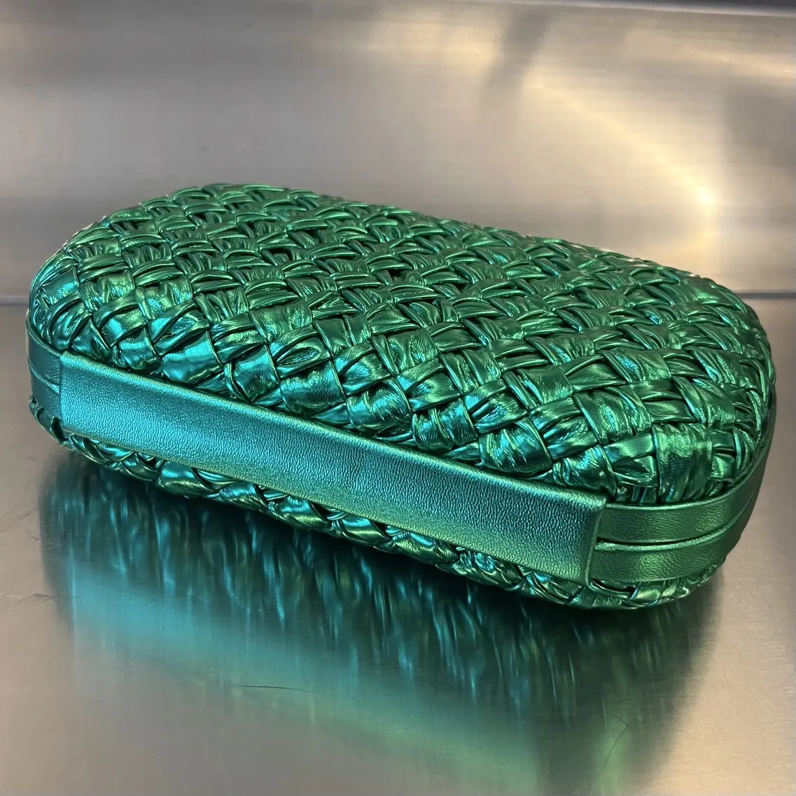 Bottega Veneta Style Leather Clutch Lookbook Reference image 3