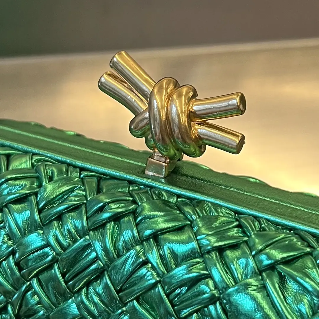 Bottega Veneta Style Leather Clutch Lookbook Reference image 4