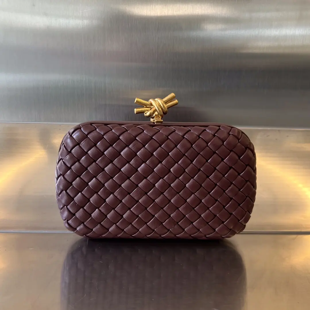Bottega Veneta Style Leather Shoulder Bag Lookbook Reference image 1