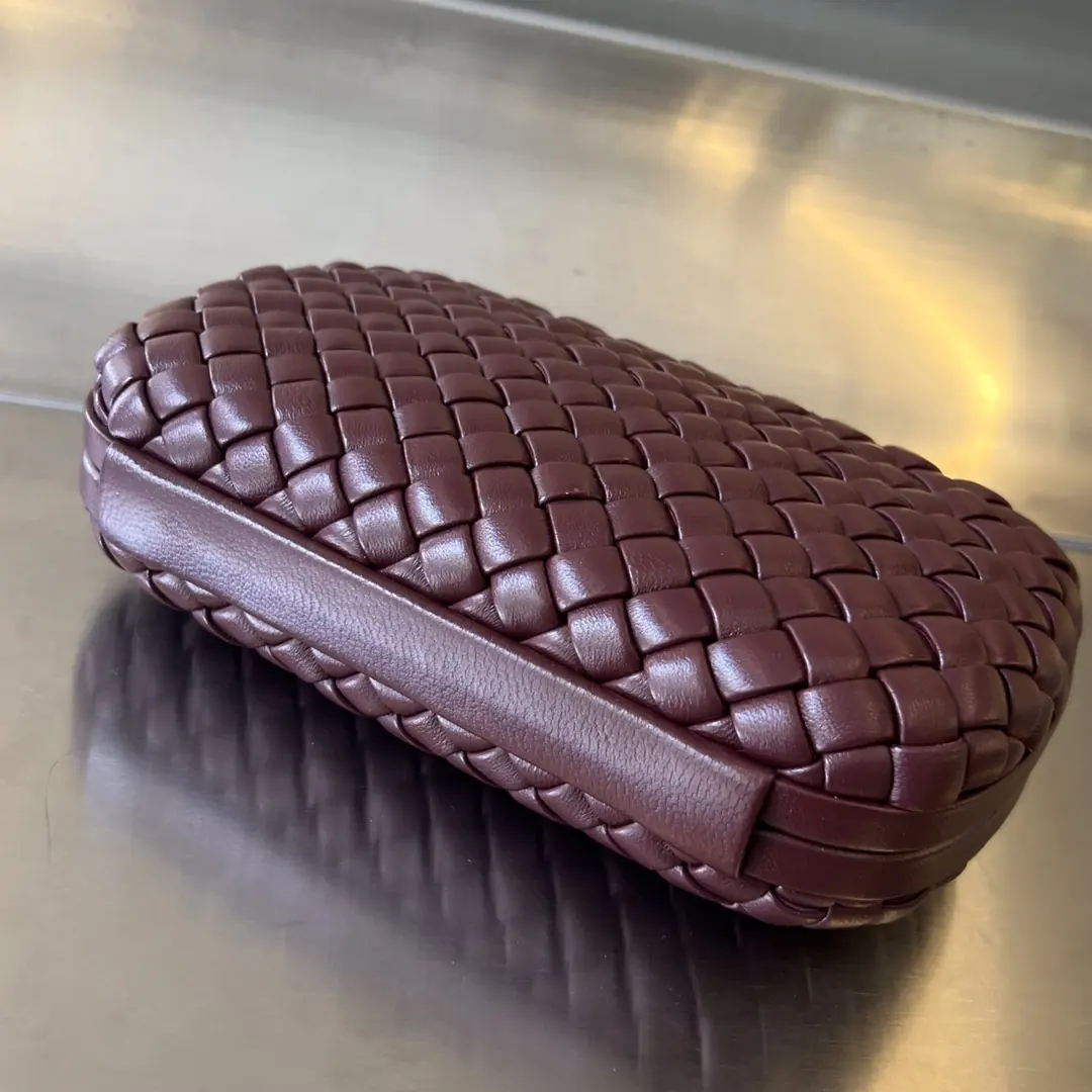 Bottega Veneta Style Leather Shoulder Bag Lookbook Reference image 3