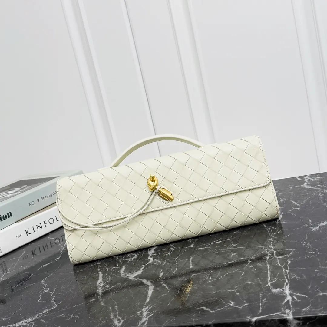 Bottega Veneta Style Leather Top Handle Bag Lookbook Reference image 1