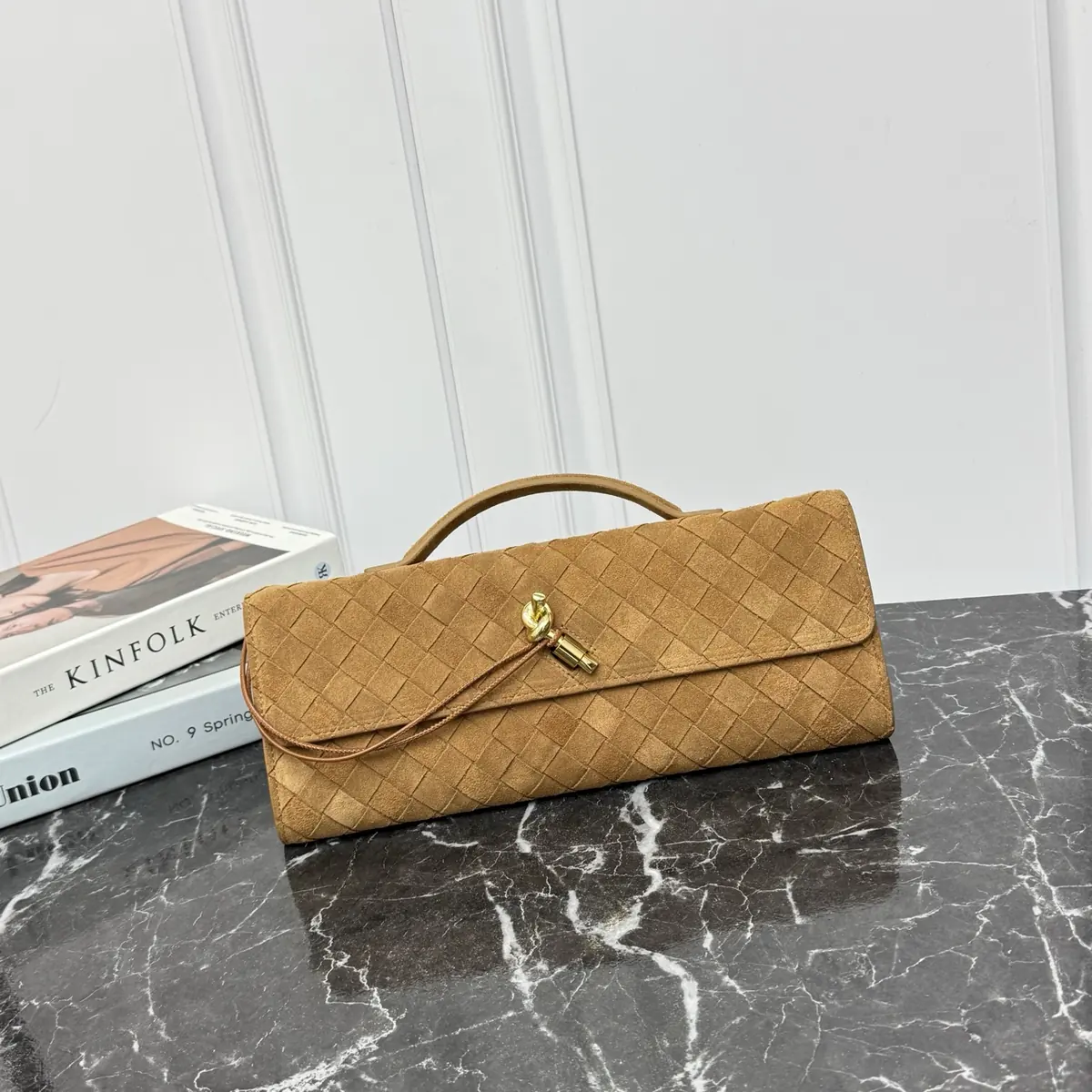 Bottega Veneta Style Leather Top Handle Bag Lookbook Reference image 1