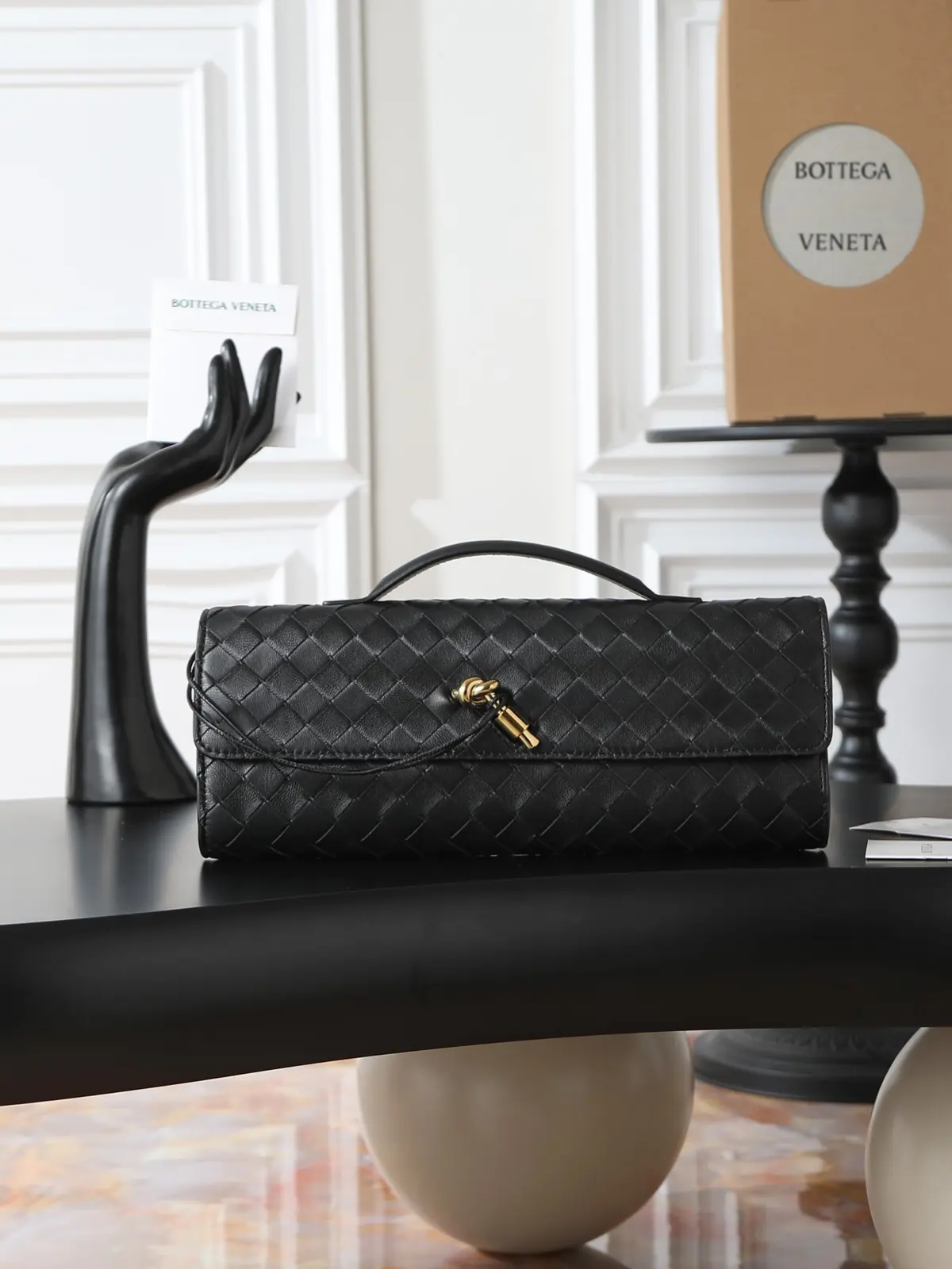 Bottega Veneta Style Leather Top Handle Bag Lookbook Reference image 1