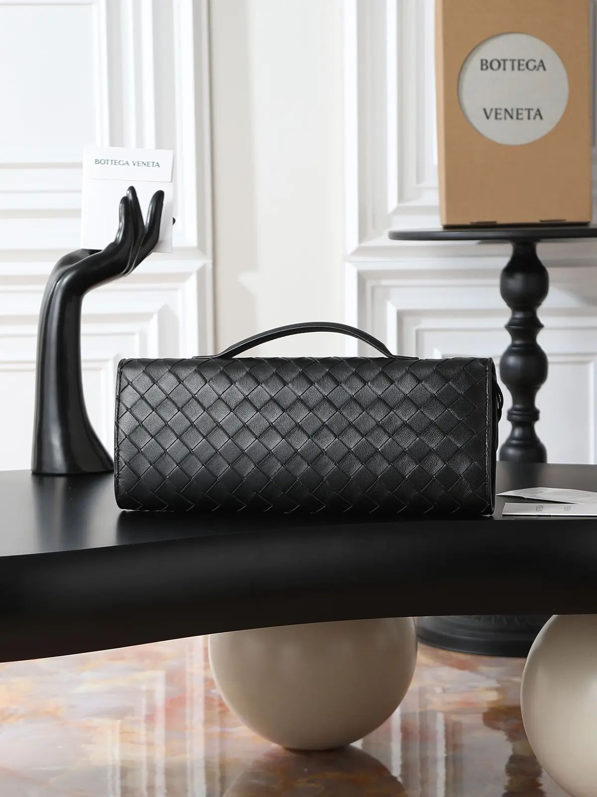 Bottega Veneta Style Leather Top Handle Bag Lookbook Reference image 2