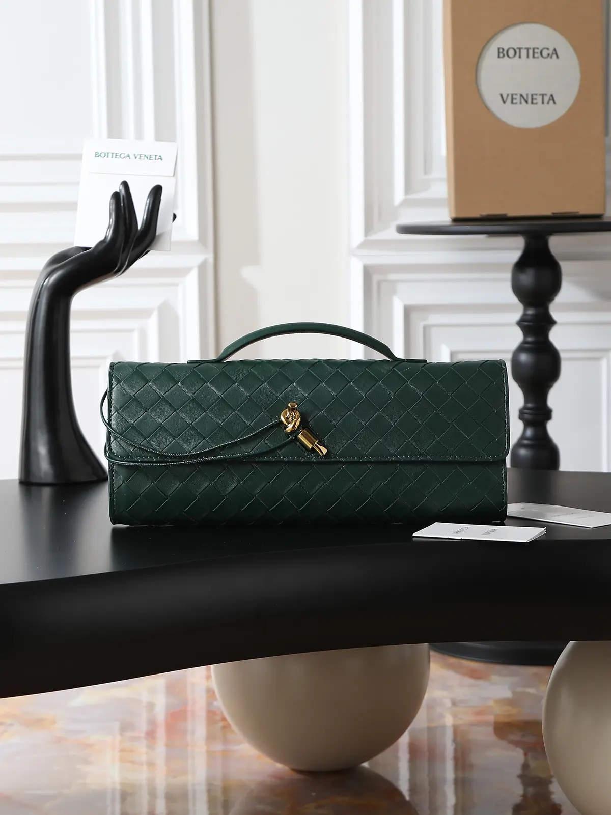 Bottega Veneta Style Leather Top Handle Bag Lookbook Reference image 1