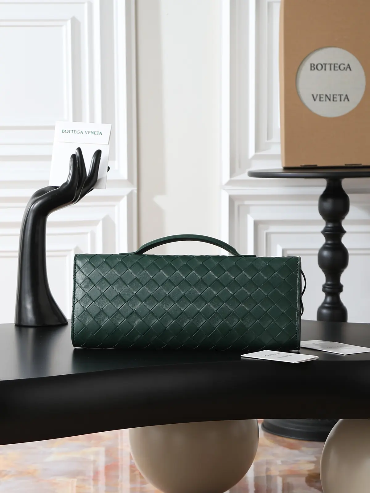Bottega Veneta Style Leather Top Handle Bag Lookbook Reference image 2