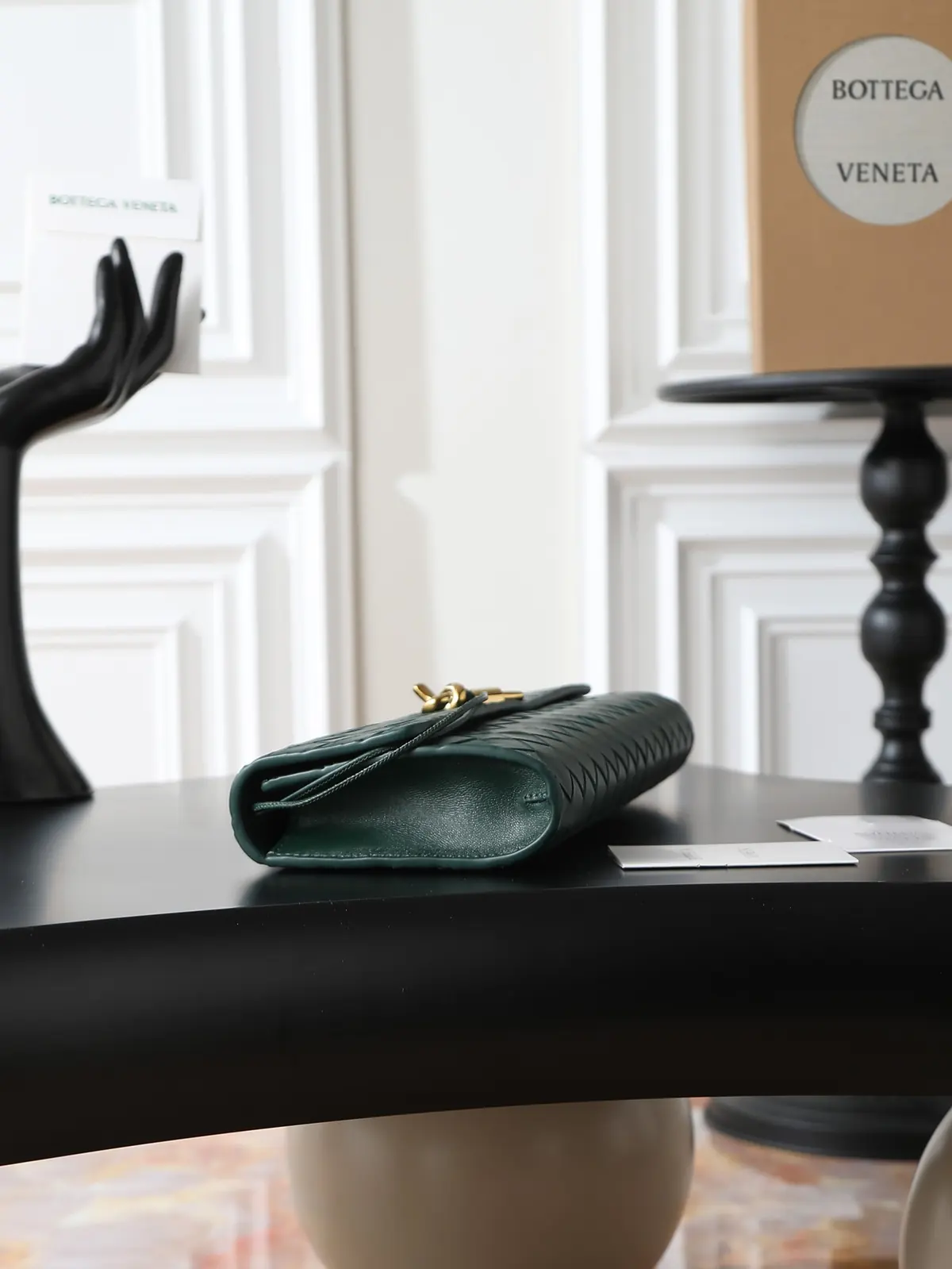 Bottega Veneta Style Leather Top Handle Bag Lookbook Reference image 4