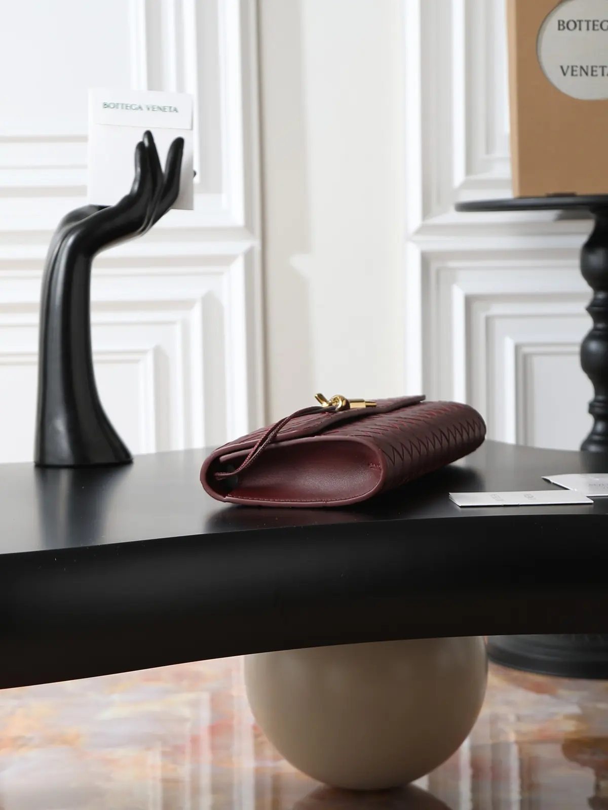 Bottega Veneta Style Leather Top Handle Bag Lookbook Reference image 4