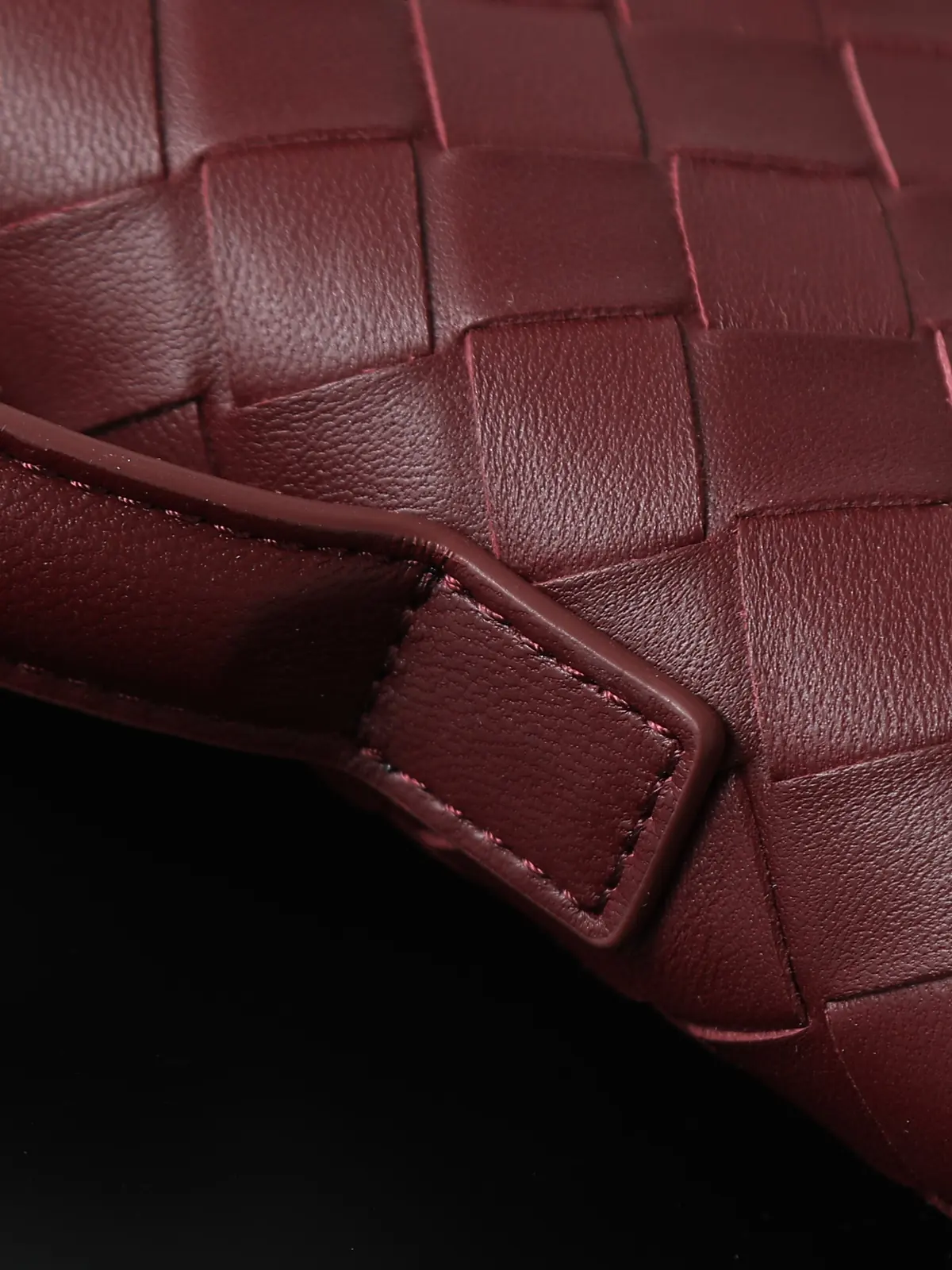 Bottega Veneta Style Leather Top Handle Bag Lookbook Reference image 5