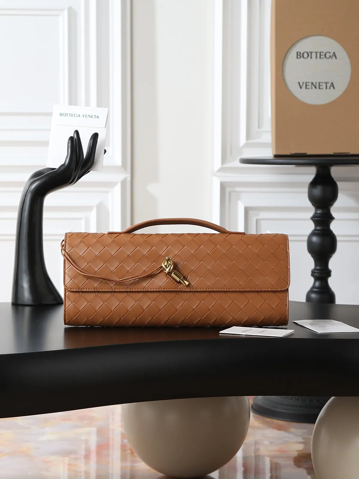 Bottega Veneta Style Leather Top Handle Bag Lookbook Reference image 1