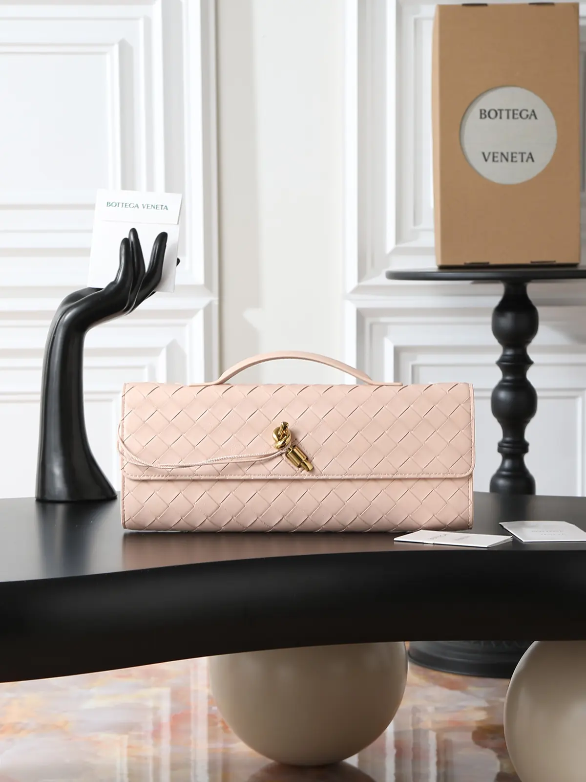 Bottega Veneta Style Leather Top Handle Bag Lookbook Reference image 1