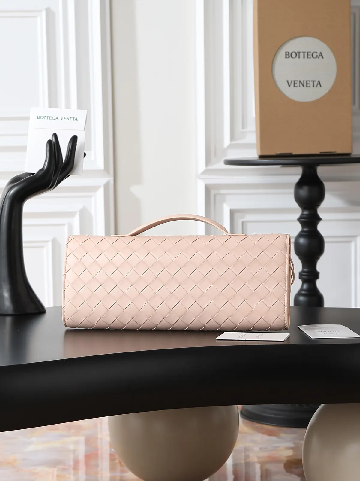 Bottega Veneta Style Leather Top Handle Bag Lookbook Reference image 2