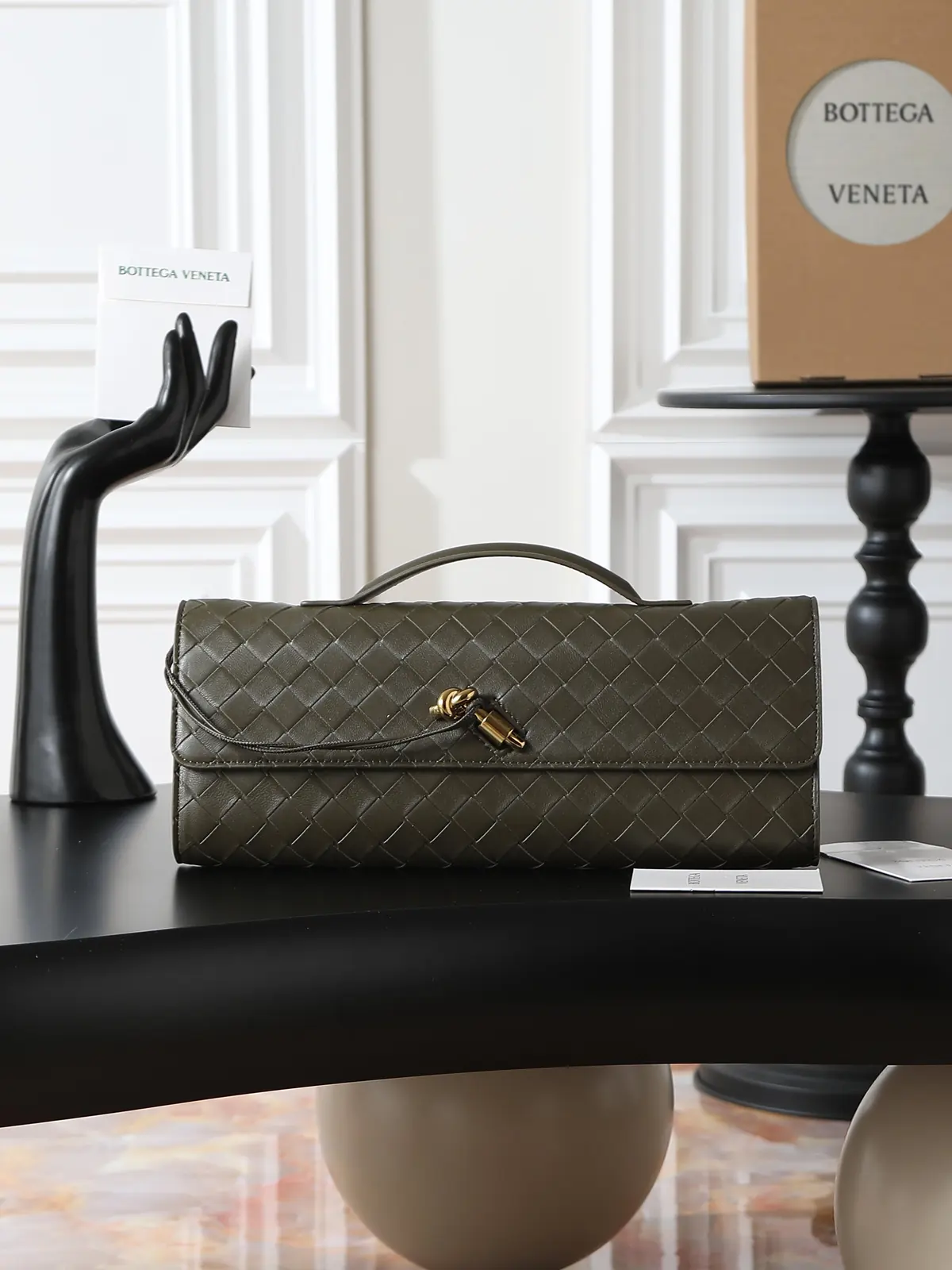 Bottega Veneta Style Leather Top Handle Bag Lookbook Reference image 1