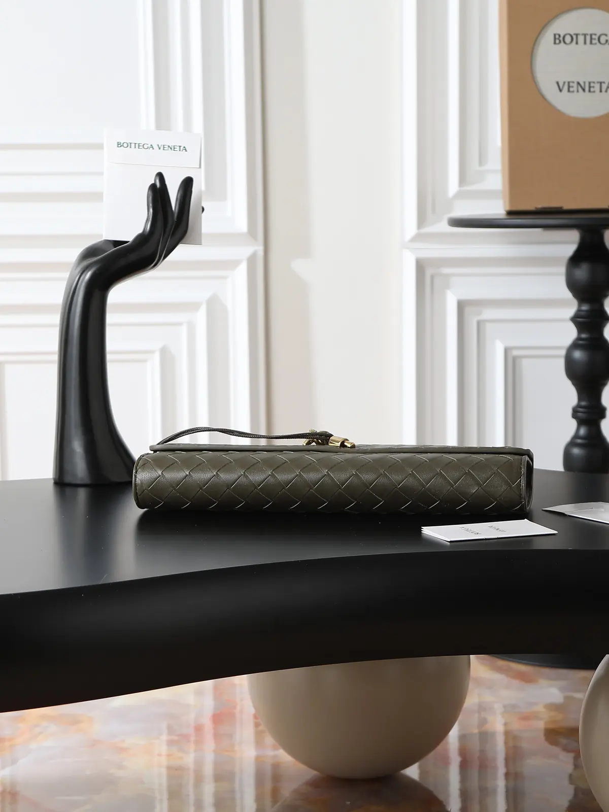 Bottega Veneta Style Leather Top Handle Bag Lookbook Reference image 4
