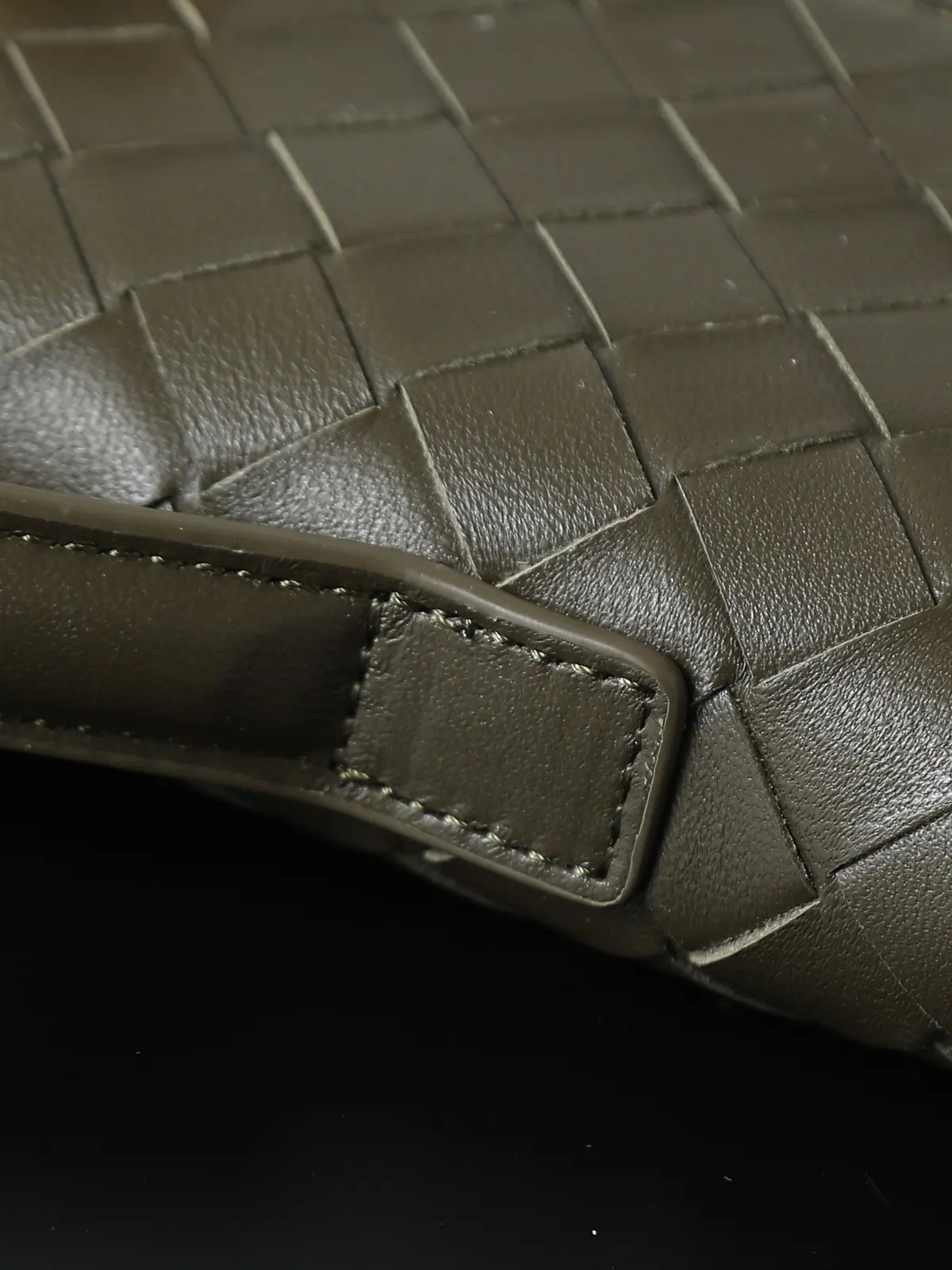 Bottega Veneta Style Leather Top Handle Bag Lookbook Reference image 6