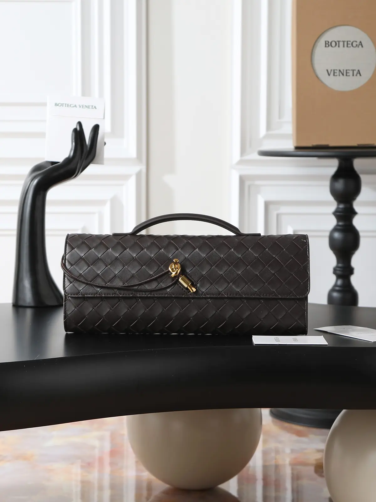 Bottega Veneta Style Leather Top Handle Bag Lookbook Reference image 1