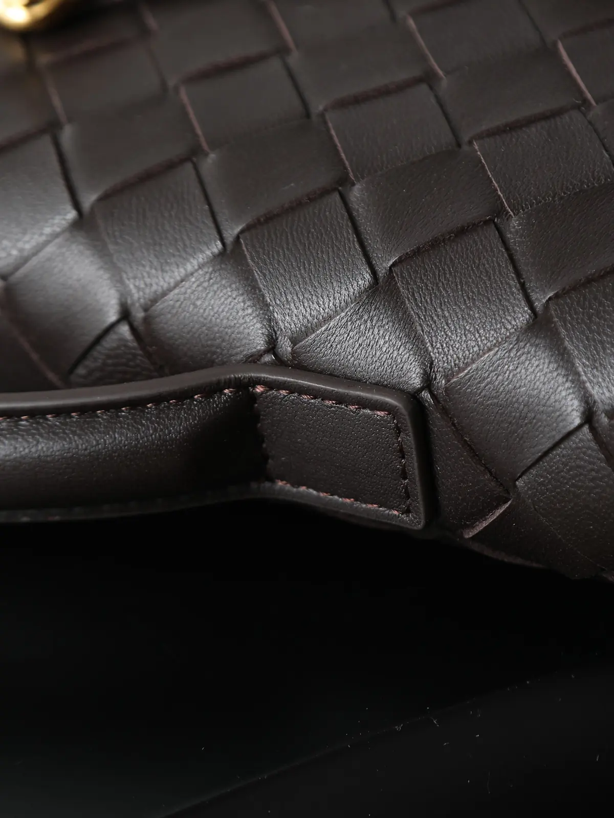 Bottega Veneta Style Leather Top Handle Bag Lookbook Reference image 5