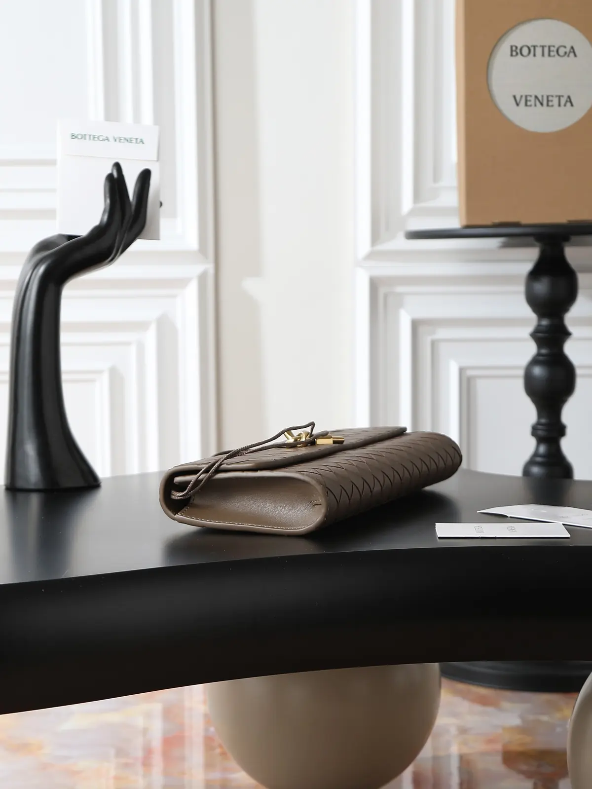 Bottega Veneta Style Leather Top Handle Bag Lookbook Reference image 2