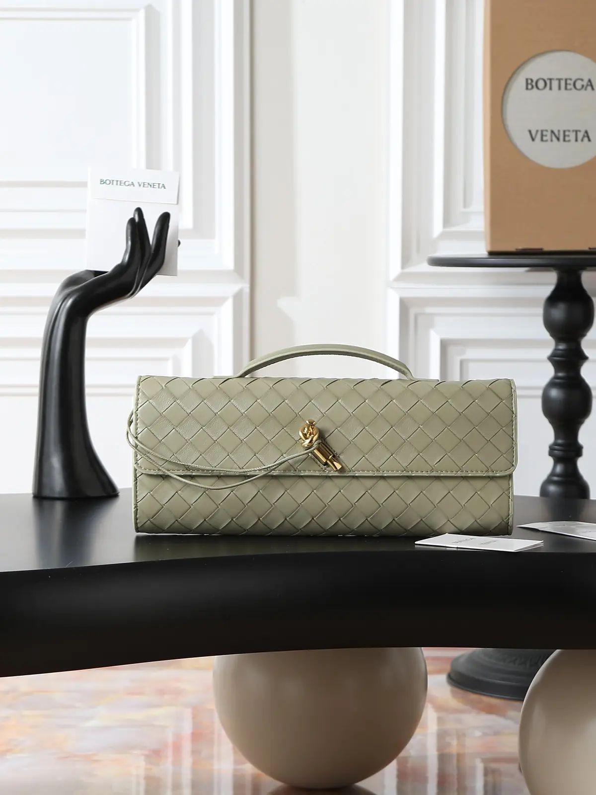 Bottega Veneta Style Leather Top Handle Bag Lookbook Reference image 1