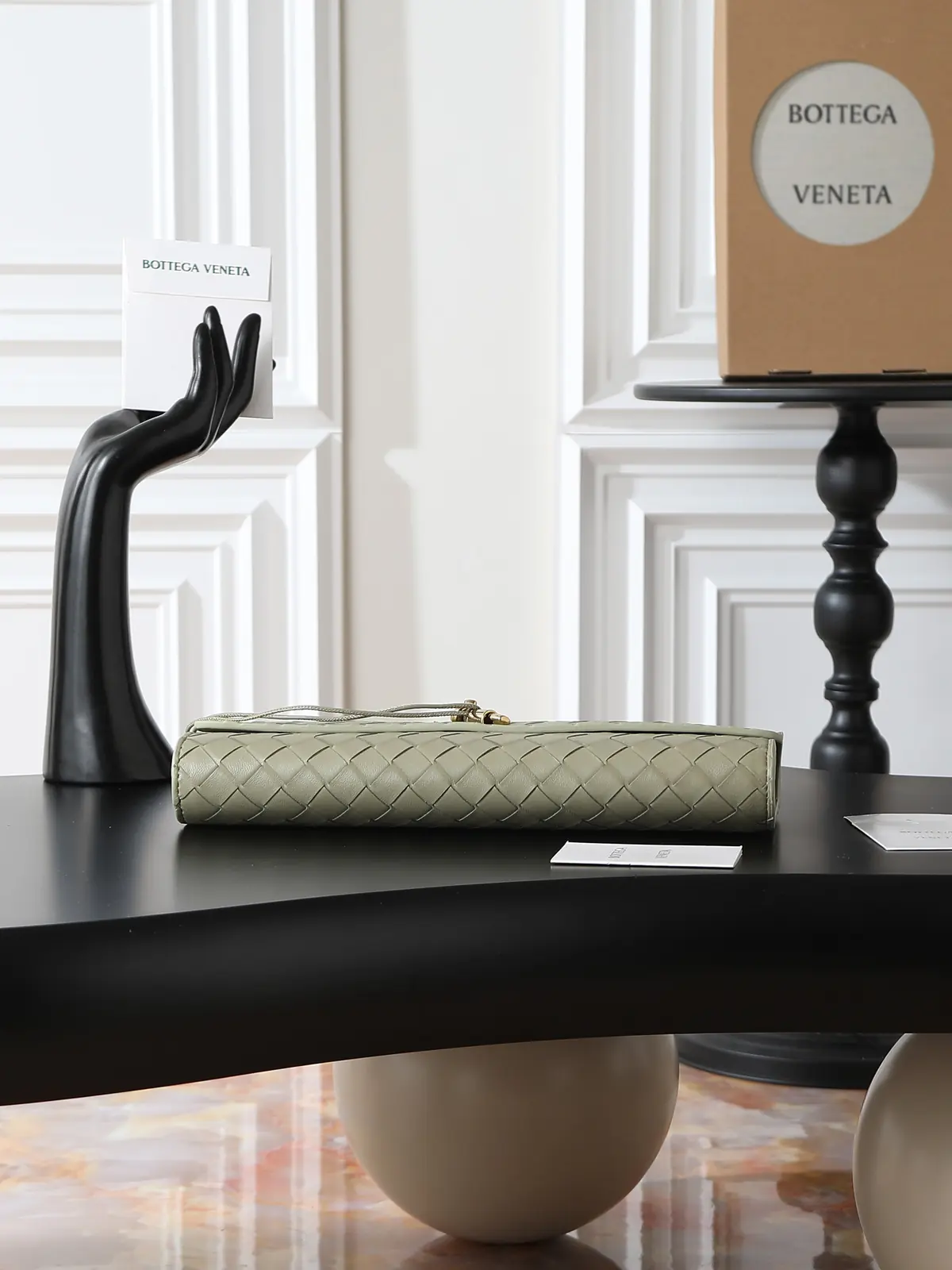 Bottega Veneta Style Leather Top Handle Bag Lookbook Reference image 4
