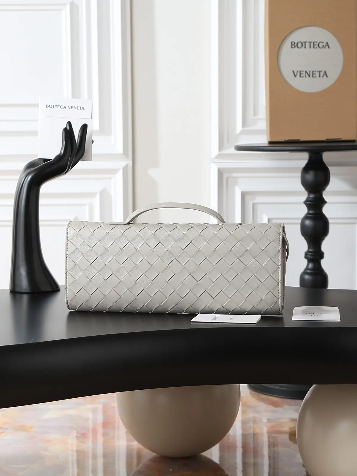 Bottega Veneta Style Leather Top Handle Bag Lookbook Reference image 2