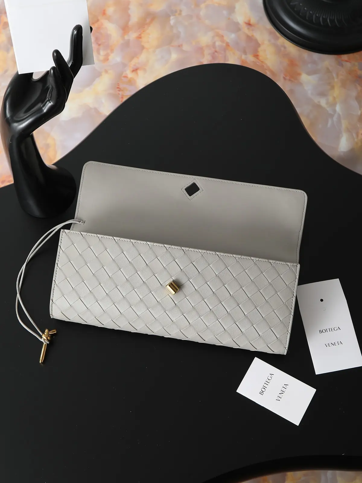 Bottega Veneta Style Leather Top Handle Bag Lookbook Reference image 5