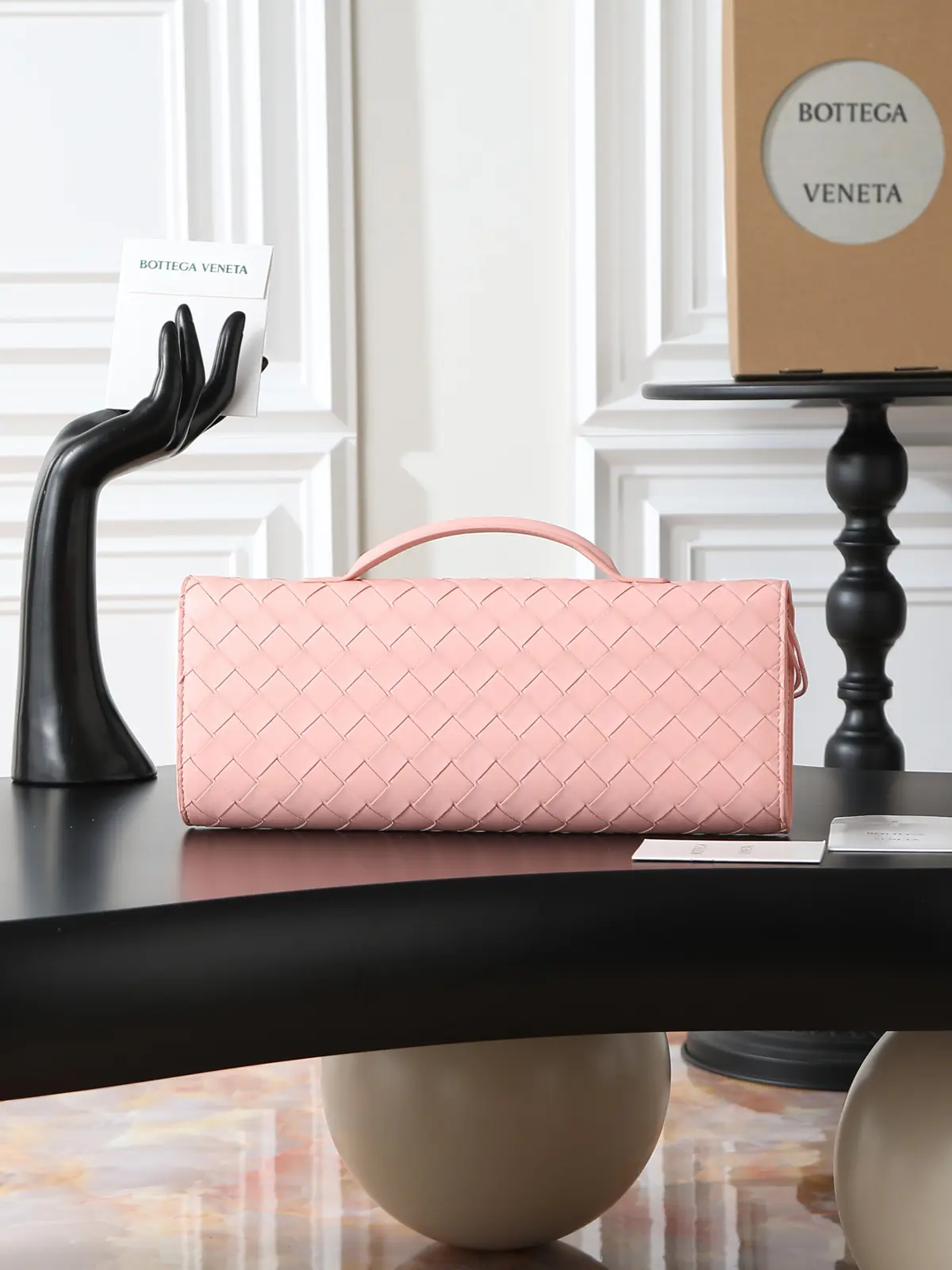 Bottega Veneta Style Leather Top Handle Bag Lookbook Reference image 3