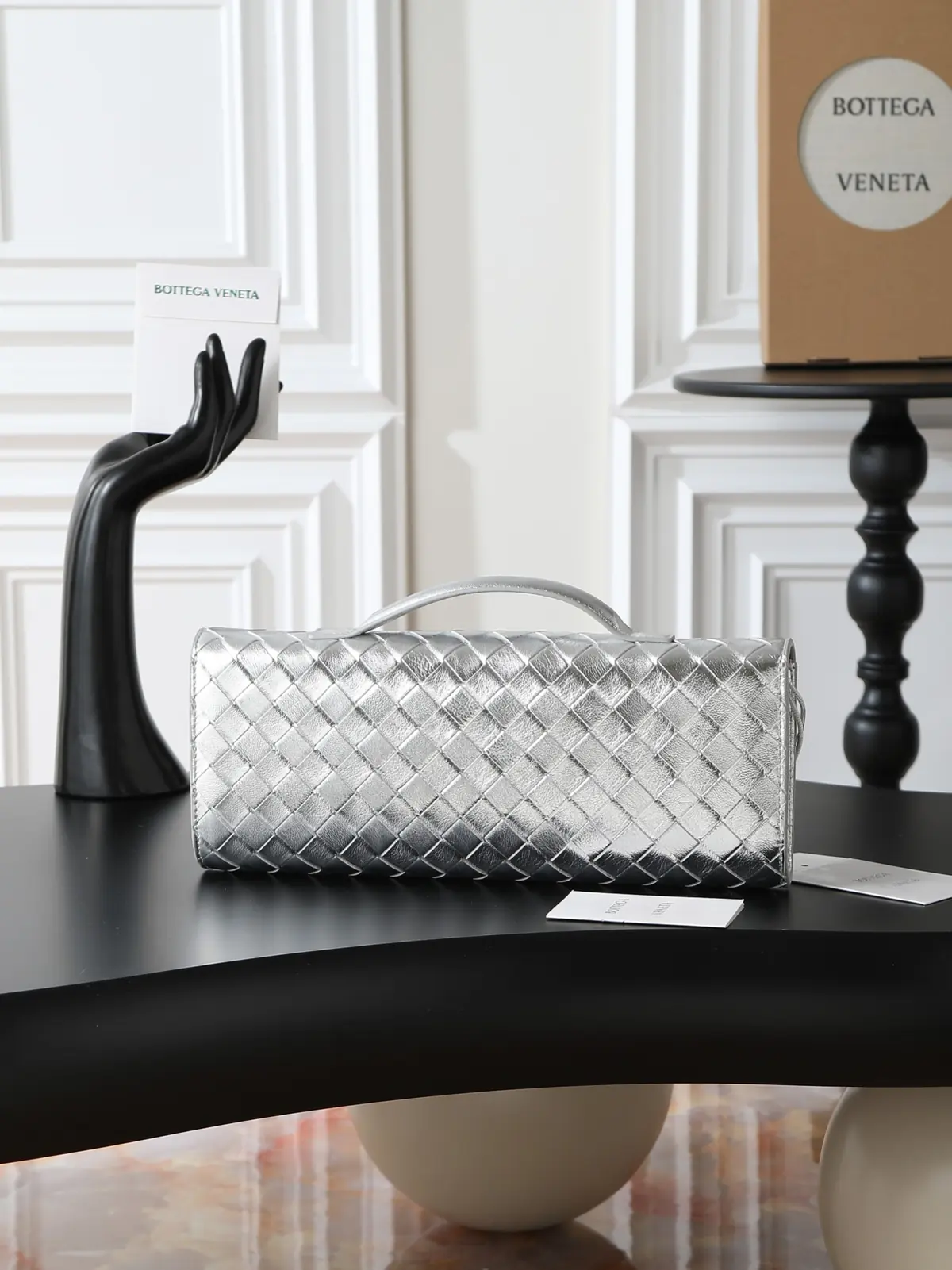 Bottega Veneta Style Leather Top Handle Bag Lookbook Reference image 2