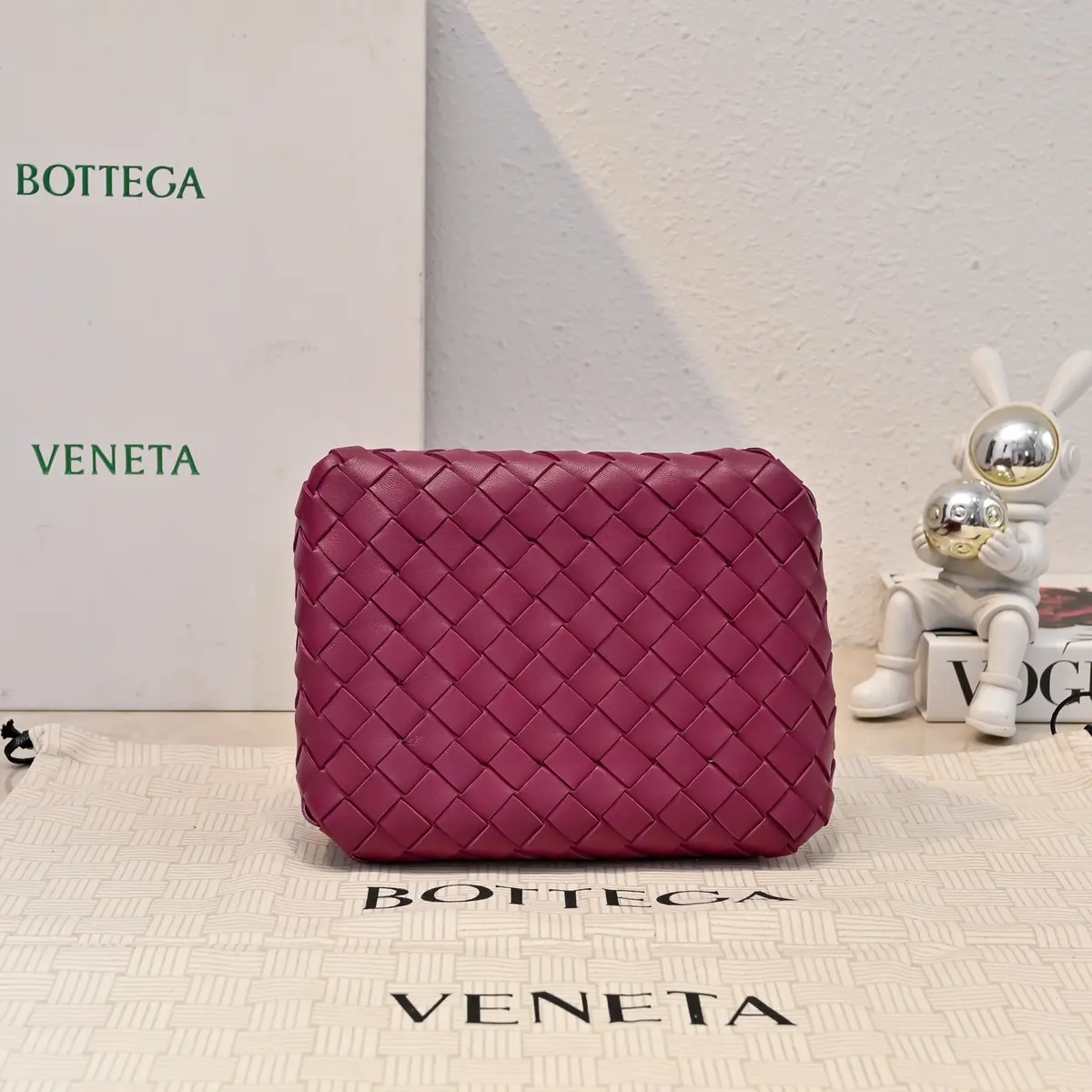 Bottega Veneta Style Pink Shoulder Bag Lookbook Reference image 5