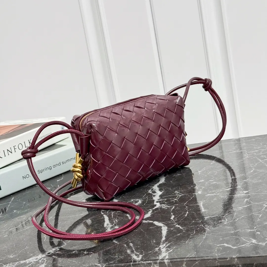 Bottega Veneta Style Red Leather Bag Lookbook Reference image 2