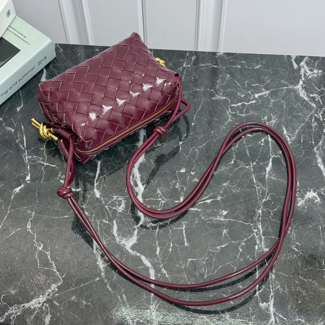 Bottega Veneta Style Red Leather Bag Lookbook Reference image 3
