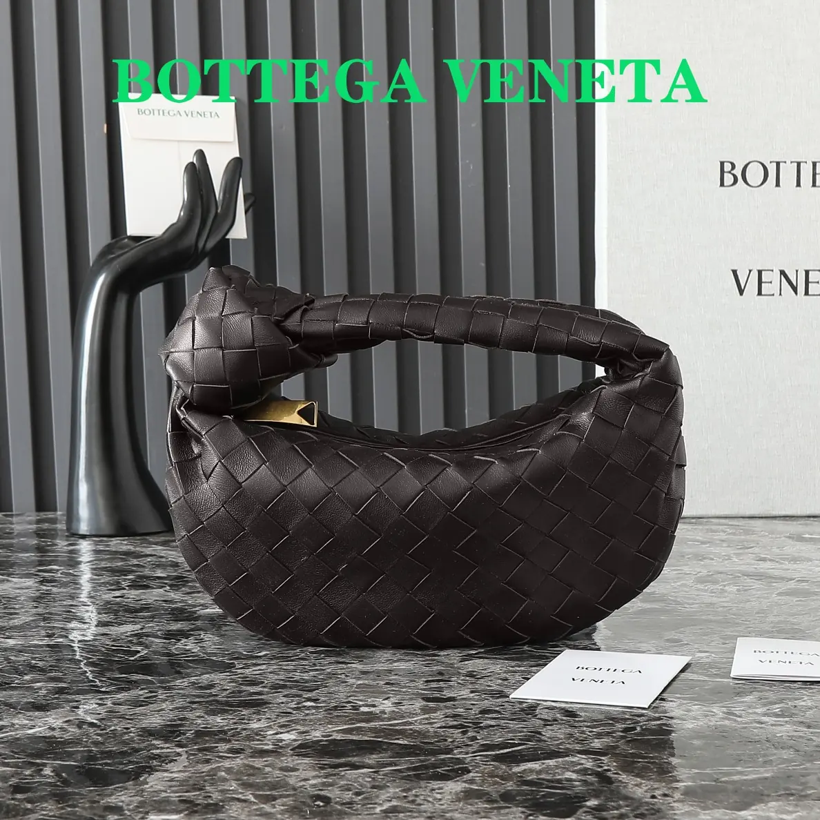 Bottega Veneta Style Red Leather Hobo Bag Lookbook Reference image 1