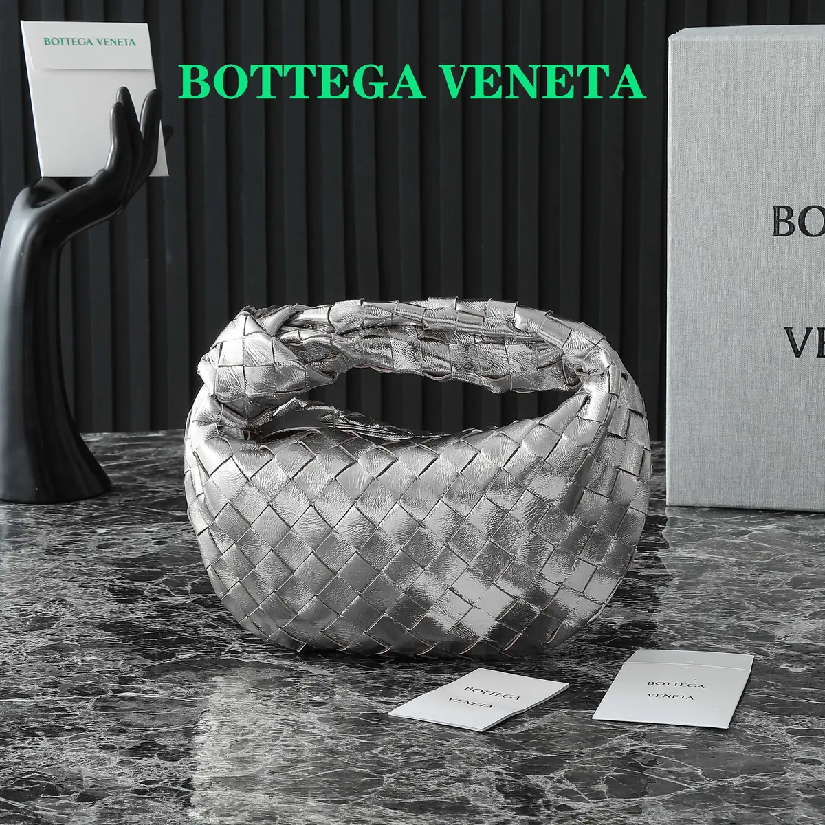 Bottega Veneta Style Red Leather Hobo Bag Lookbook Reference image 1