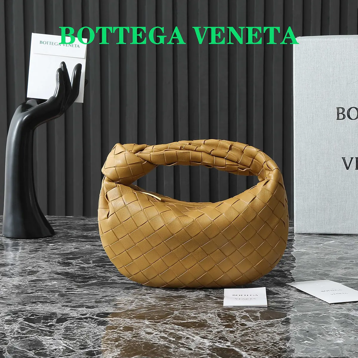 Bottega Veneta Style Red Leather Hobo Bag Lookbook Reference image 1