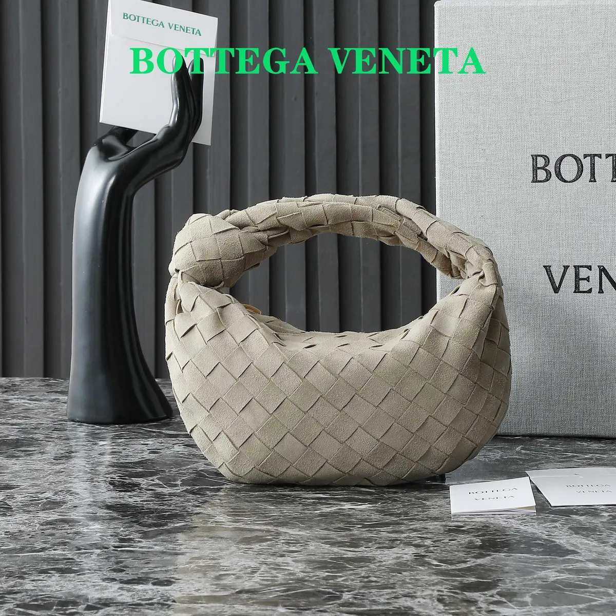 Bottega Veneta Style Red Leather Hobo Bag Lookbook Reference image 1