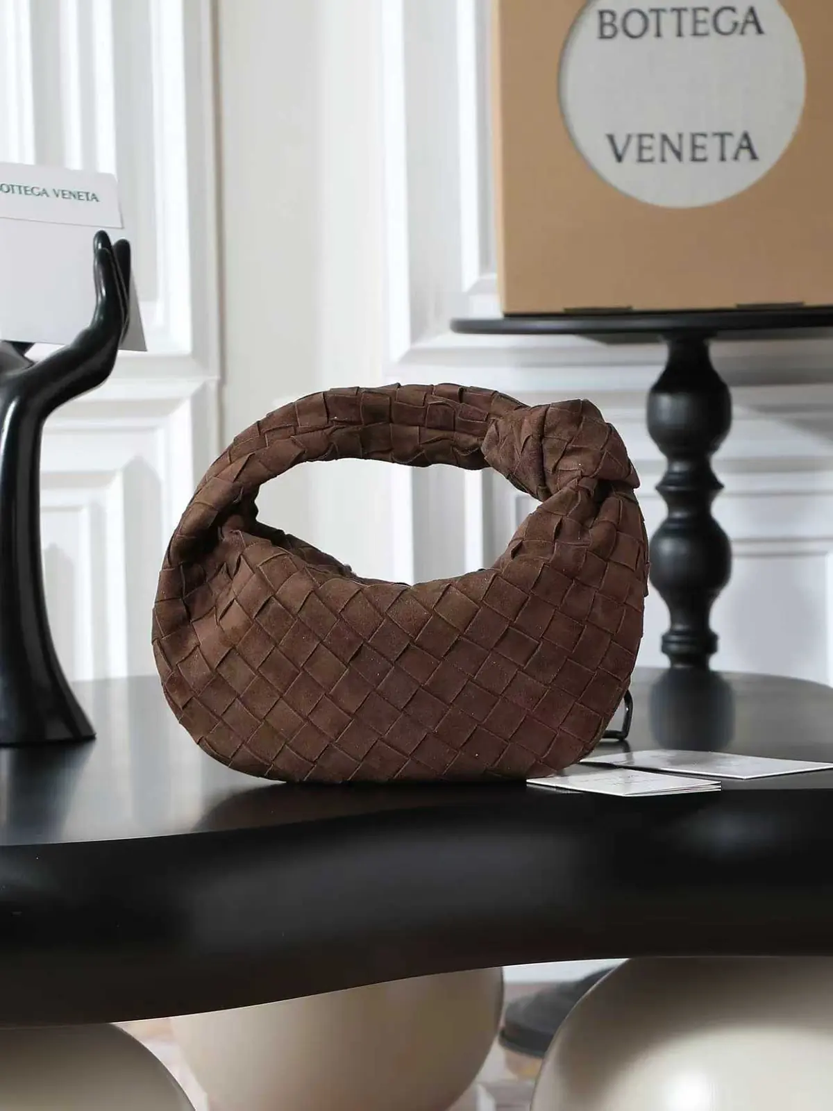 Bottega Veneta Style Red Leather Hobo Bag Lookbook Reference image 2